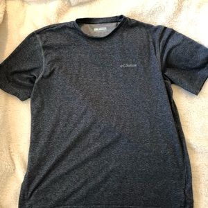 Men’s Columbia short sleeve tshirt- size large
